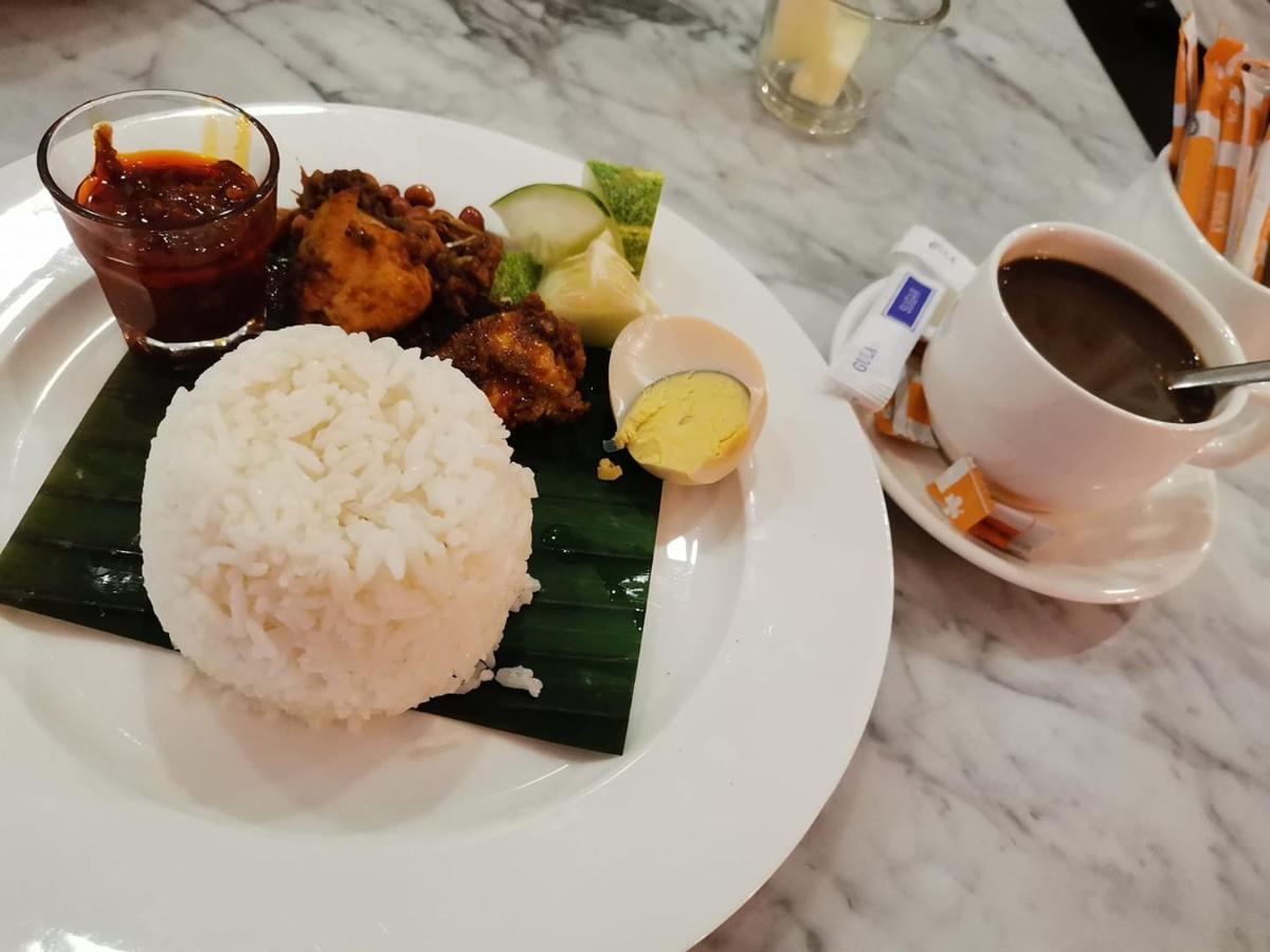 北精品酒店 麻坡 外观 照片